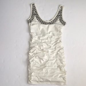 Nikibiki Ivory White Fitted Scrunched Dress